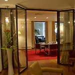 Le Colisee 3* Париж