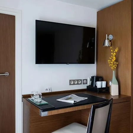 Hotel Le Colisee 3*