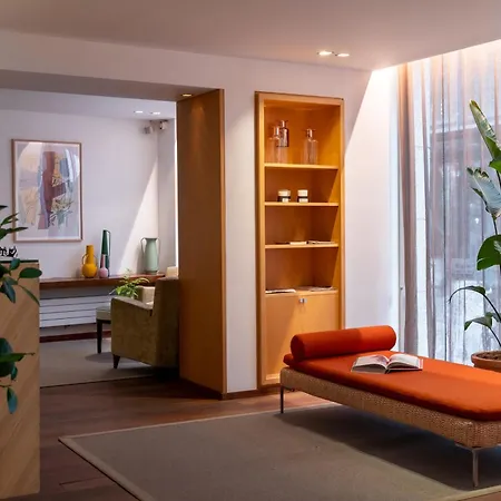 Hotel Le Colisée 3*