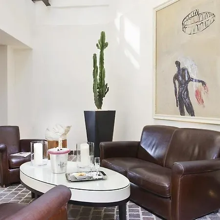 Hotel Le Colisée 3*