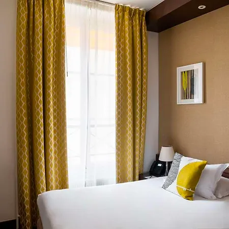Hotel Le Colisée 3*