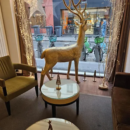 Le Colisée Hotel 3*