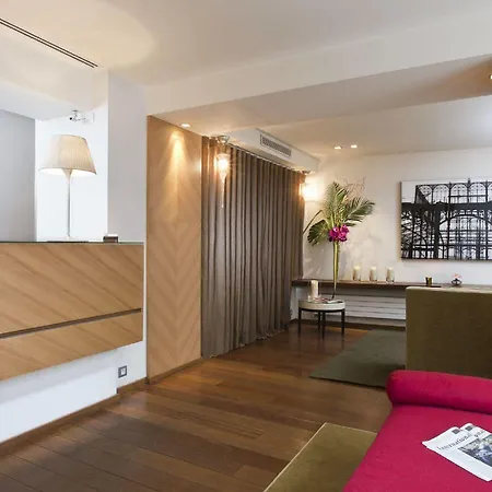 Le Colisée Hotel 3*